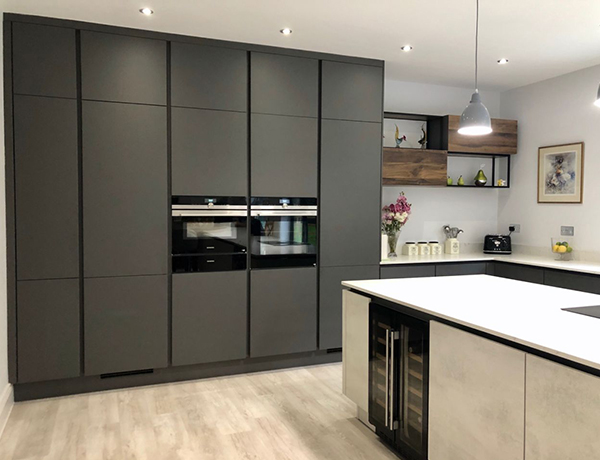 Højtrykslaminat til møbler